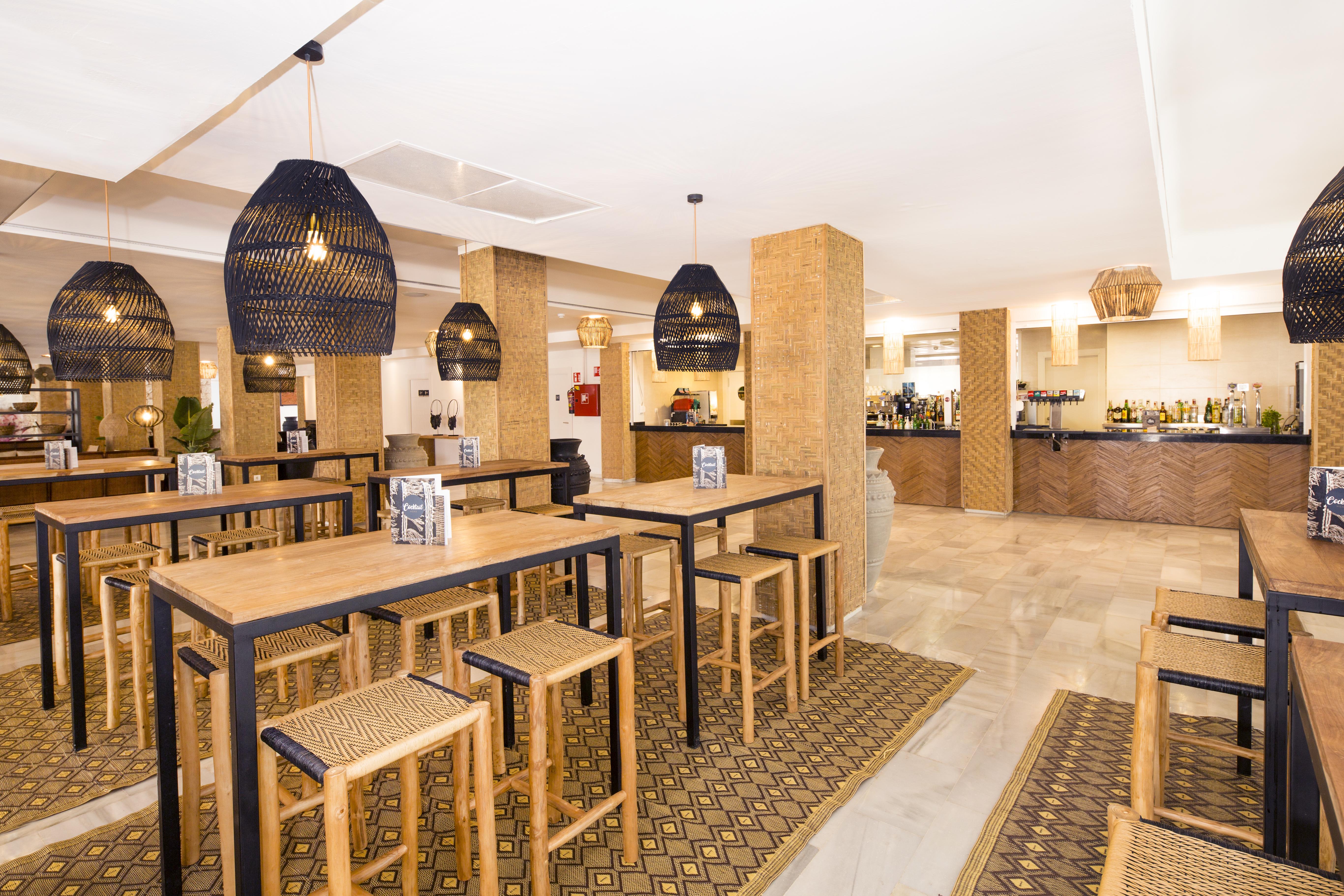 弗格斯风格巴哈马酒店 普拉亚登博萨 外观 照片